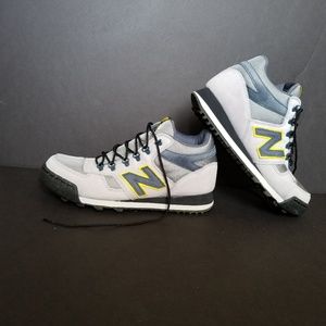 New balance 710 mens hiking shoes sz 9